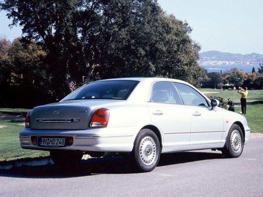  Hyundai XG 1998 года  (фото 10 из 12)